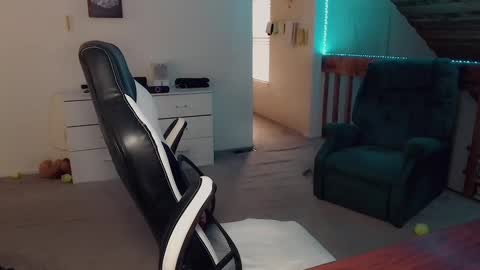 Britney online show from 09/13/25, 07:35