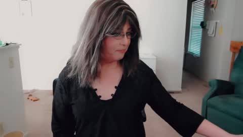 Britney online show from 02/01/26, 07:01