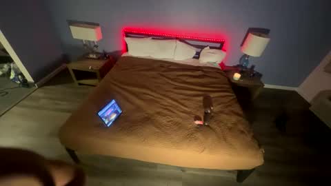 luvvlee online show from 04/02/26, 08:23