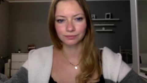 Millie online show from 12/17/25, 10:27