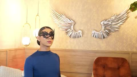 Snapshot of luxa_velvett chatting on 03/09/26, 01:15 Luxa online show from 03/09/26, 01:15