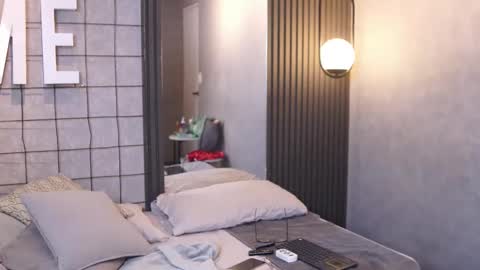 Snapshot of luxa_velvett chatting on 04/02/26, 02:15 Luxa online show from 04/02/26, 02:15