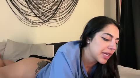 Snapshot of luxcher22 chatting on 12/22/24, 09:55 luxcher22 online show from 12/22/24, 09:55