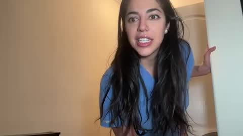 Snapshot of luxcher22 chatting on 01/04/25, 03:18 luxcher22 online show from 01/04/25, 03:18