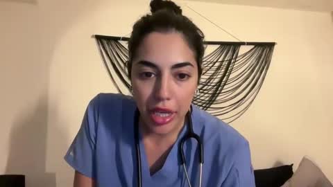 Snapshot of luxcher22 chatting on 01/28/25, 03:15 luxcher22 online show from 01/28/25, 03:15