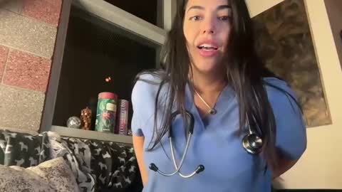 Snapshot of luxcher22 chatting on 02/26/25, 03:32 luxcher22 online show from 02/26/25, 03:32