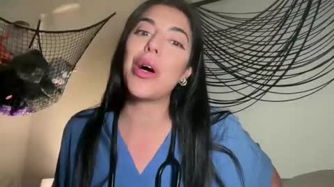 Snapshot of luxcher22 chatting on 10/18/25, 03:20 luxcher22 online show from 10/18/25, 03:20