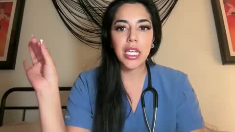 luxcher22 online show from 04/15/26, 03:46