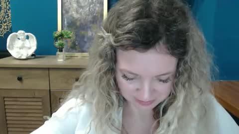 Donna online show from 05/25/26, 07:36