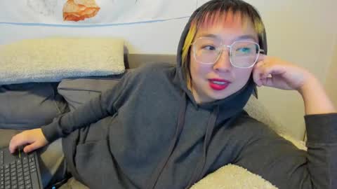 LuxGray online show from 02/01/25, 04:14