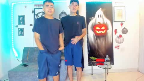 Snapshot of luxhousexx chatting on 10/14/25, 04:02 Jackson and Matt online show from 10/14/25, 04:02