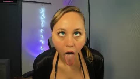 LUXIANA SEXY online show from 06/12/26, 10:19