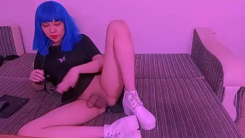 LuxMelys online show from 04/21/26, 05:36