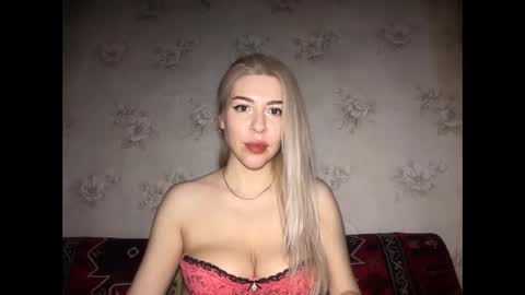 LuxSonyaStar online show from 05/10/26, 08:03