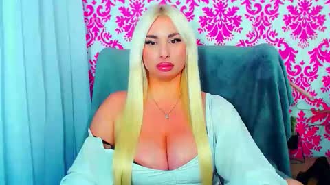 Luxuriaa online show from 02/19/26, 08:16