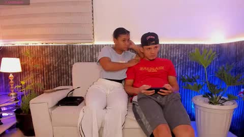 Snapshot of luxury_reveng3 chatting on 02/25/26, 06:39 Kitty 18 year Sara 18 year online show from 02/25/26, 06:39