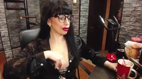 Spoiled dominant mindfucker mistress MakeupartistNail ArtistFitness and Yoga lover online show from 01/12/25, 03:03
