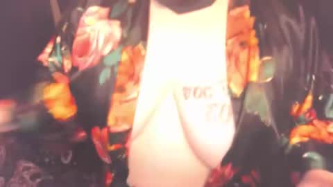 LuxxxInteriorr online show from 01/09/25, 03:04