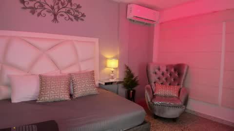 Luxy Lux online show from 05/22/26, 07:08