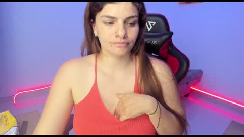 Snapshot of luz_gomez chatting on 12/23/24, 02:56 Luz Gomez online show from 12/23/24, 02:56