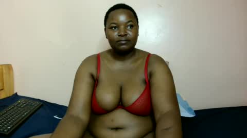 Snapshot of luzremi chatting on 06/15/26, 03:14 luzremi online show from 06/15/26, 03:14