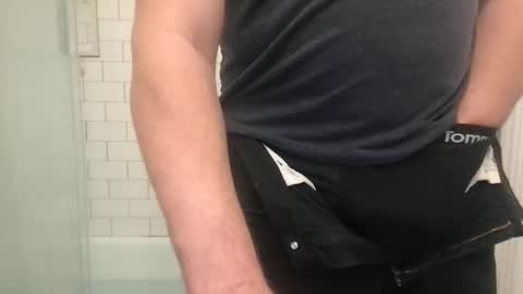 Snapshot of lvguynextdoor440656 chatting on 10/18/25, 02:58 lvguynextdoor440656 online show from 10/18/25, 02:58