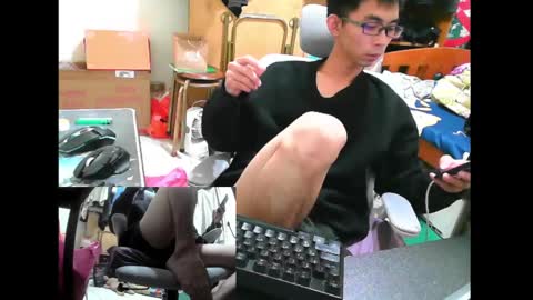 lvoe810930 online show from 12/19/24, 03:41