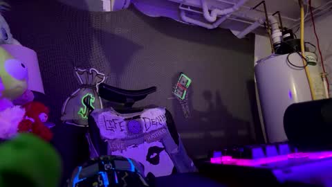 lxrdhxkvgemvsterjuice online show from 05/05/26, 01:13
