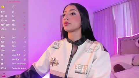 lya_brown online show from 05/06/26, 11:59