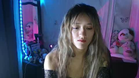 Snapshot of lya_ch chatting on 10/17/25, 09:39 Call me Lia online show from 10/17/25, 09:39