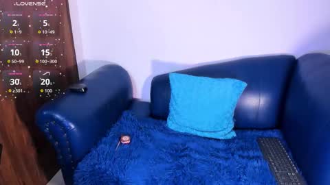 Snapshot of lya_dubois_ chatting on 02/13/26, 01:34 LYA DUBOIS online show from 02/13/26, 01:34