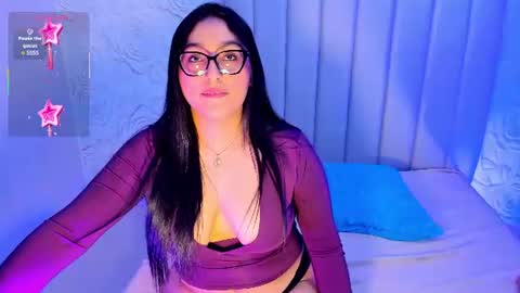 Snapshot of lya_dubois_ chatting on 06/17/26, 11:16 LYA DUBOIS online show from 06/17/26, 11:16