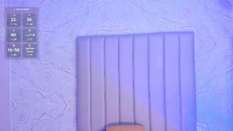 Snapshot of lya_dubois_ chatting on 07/18/26, 09:02 LYA DUBOIS online show from 07/18/26, 09:02