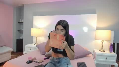 Snapshot of lyaa_sweet1 chatting on 06/22/26, 03:25 Lyaa Sweet online show from 06/22/26, 03:25