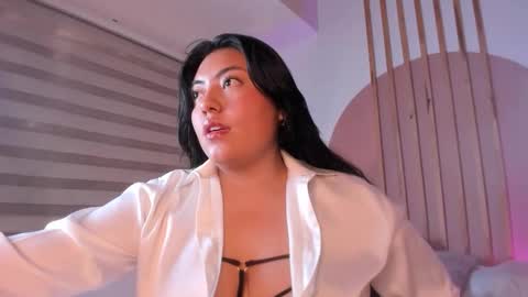 Snapshot of lyanna_vale chatting on 12/20/25, 12:23 lyanna_vale online show from 12/20/25, 12:23