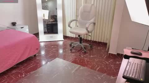  Lycoris  online show from 04/13/26, 09:31