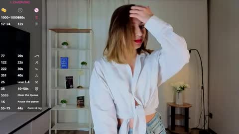 Snapshot of lydaerne chatting on 05/11/26, 11:05 Call me Liddy Im so new here show me how to get fun here please online show from 05/11/26, 11:05