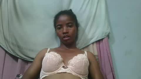 lydie856696 online show from 05/02/26, 02:55