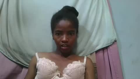 lydie856696 online show from 05/04/26, 03:30
