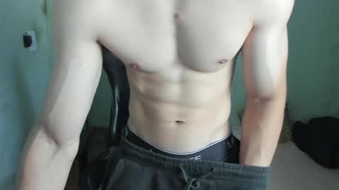 Snapshot of lyg7 chatting on 09/27/25, 10:20 Gothdaddy online show from 09/27/25, 10:20