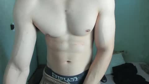 Snapshot of lyg7 chatting on 07/09/26, 11:47 Gothdaddy online show from 07/09/26, 11:47