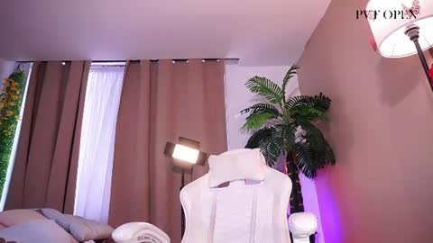 Snapshot of lyhana_lee chatting on 06/22/26, 03:42 Lyhana Lee online show from 06/22/26, 03:42