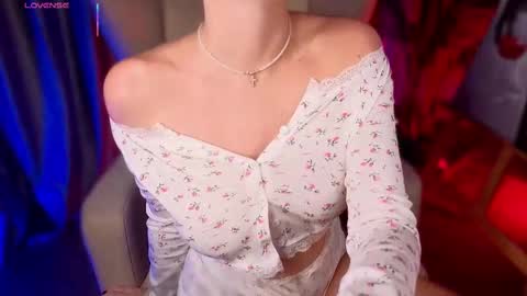 simply Eliza  online show from 09/22/25, 03:25