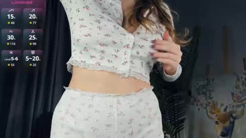 simply Eliza  online show from 10/29/25, 07:21