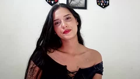 lyla online show from 12/12/24, 02:48