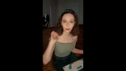 Snapshot of lylacdoll chatting on 05/02/26, 10:15 LylacDoll online show from 05/02/26, 10:15
