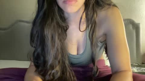 Olivia online show from 12/08/24, 10:57