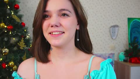 Snapshot of lyle_art chatting on 01/07/25, 06:16 hi im Lyle online show from 01/07/25, 06:16