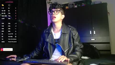 Lyle Bennett Freelance Model online show from 01/20/25, 11:13