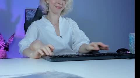 Lylith Skye NO NUDE model online show from 02/01/25, 05:58